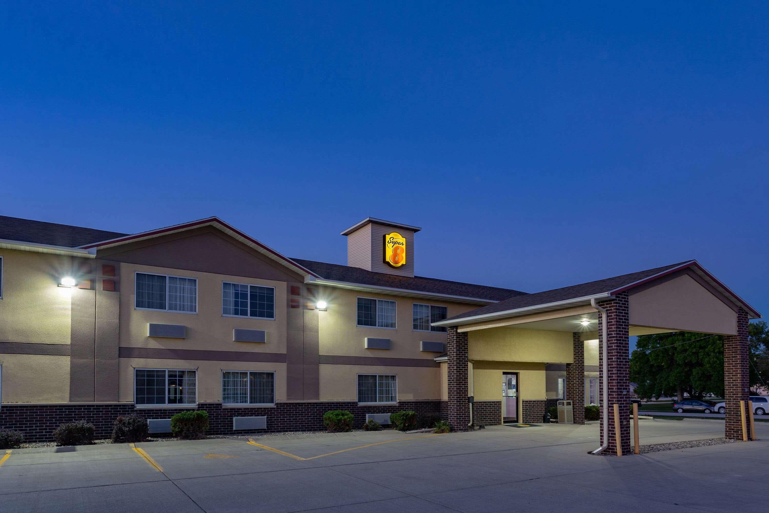 Hotel Super 8 By Wyndham Emmetsburg Exterior foto